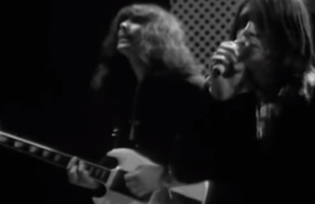 Letra e tradução de Paranoid, do Black Sabbath