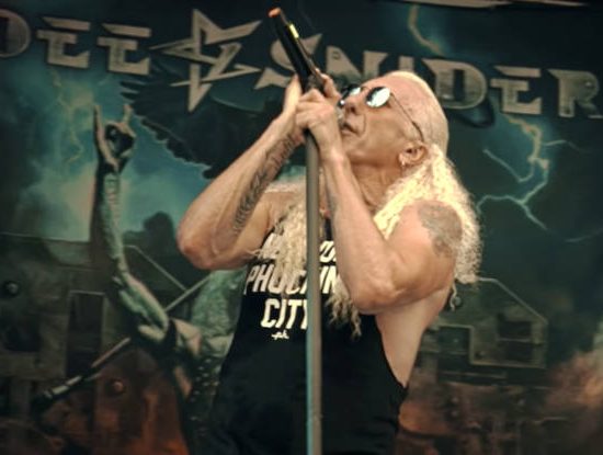 O veterano Dee Snider no clipe 'For the Love of Metal' (Youtube)