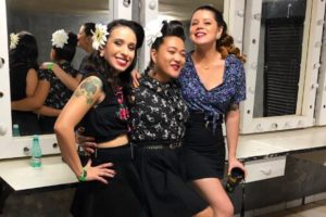Camila, Sayuri e Déia, integrantes da Time Bomb Girls (Reprodução)
