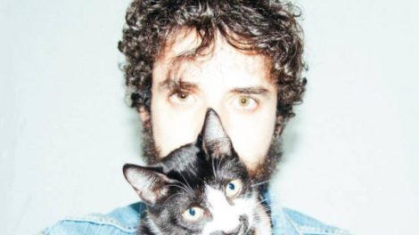 Capa de Radical, primeiro EP da Cat Vids (Reprodução)