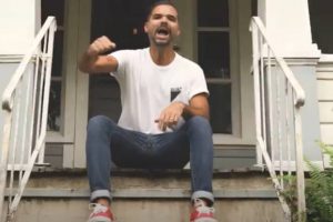 F.Snipes no clipe de Onironauta (Reprodução)