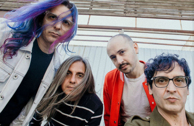 A banda Wry, que lançou Noites Infinitas em 2020 (Divulgação)