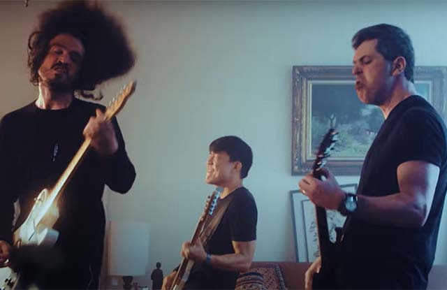 Cena do clipe 'A Casa', da banda Sugar Kane (Reprodução Youtube)